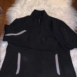 Gap windbreaker